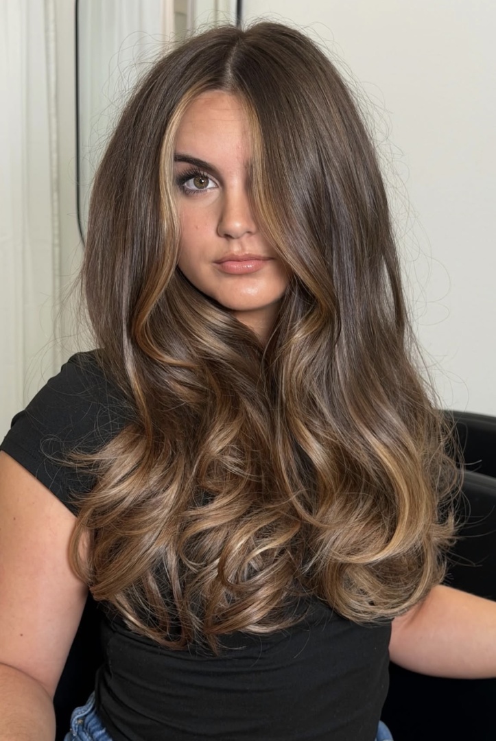 Dimensional brunette balayage near Mayfair London by Samet Zili